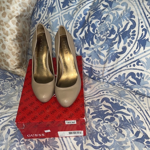 Guess Beige Heels ✨❤️ - Picture 3 of 4